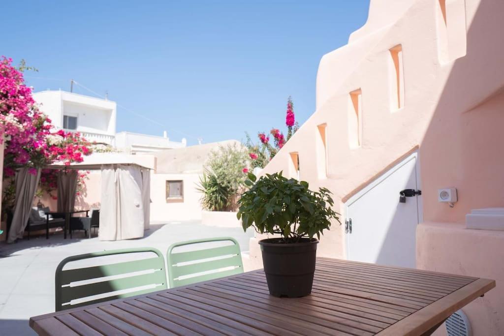 Santorini Oasis- Cave House Villa Fira  Exterior photo