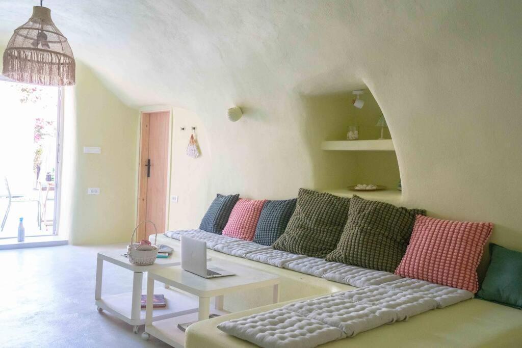 Santorini Oasis- Cave House Villa Fira  Exterior photo